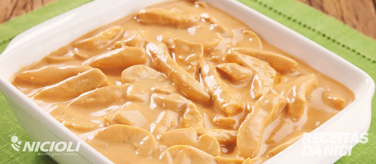 Estrogonofe de frango super fácil